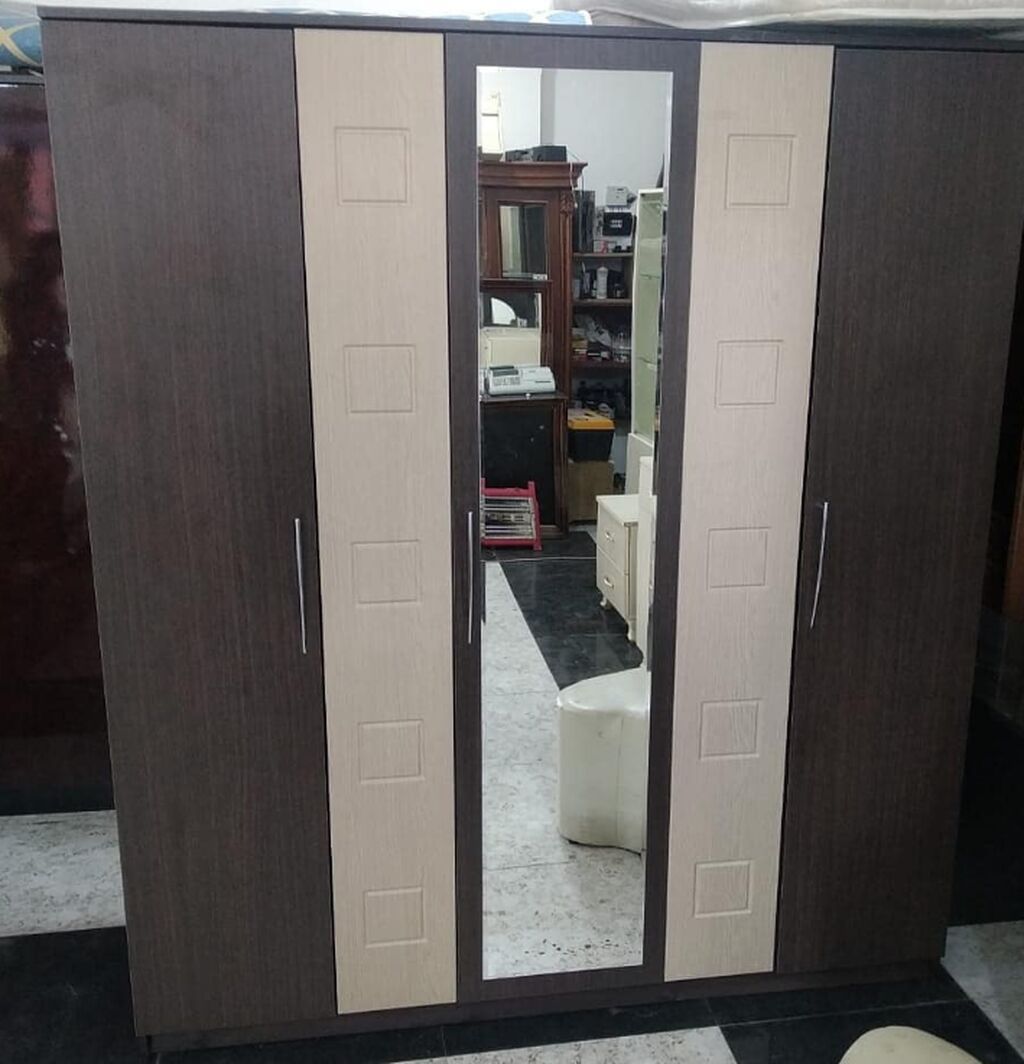 İşlənmiş, 4 qapılı, Güzgülü, Açılan, Düz dolab — Şkaflar, Sumqayıt