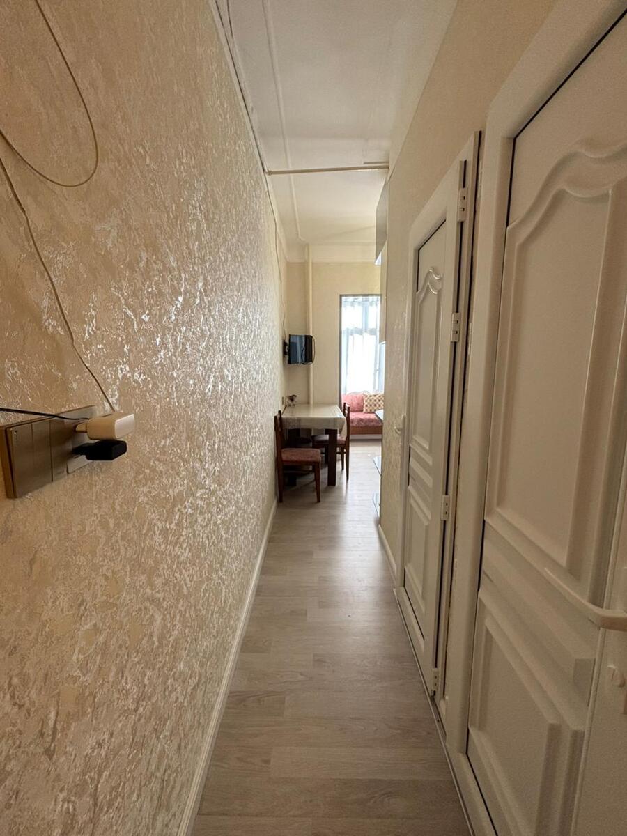 Satılır 2 otaqlı köhnə tikili 61 m² — Mənzil, Bakı (12)