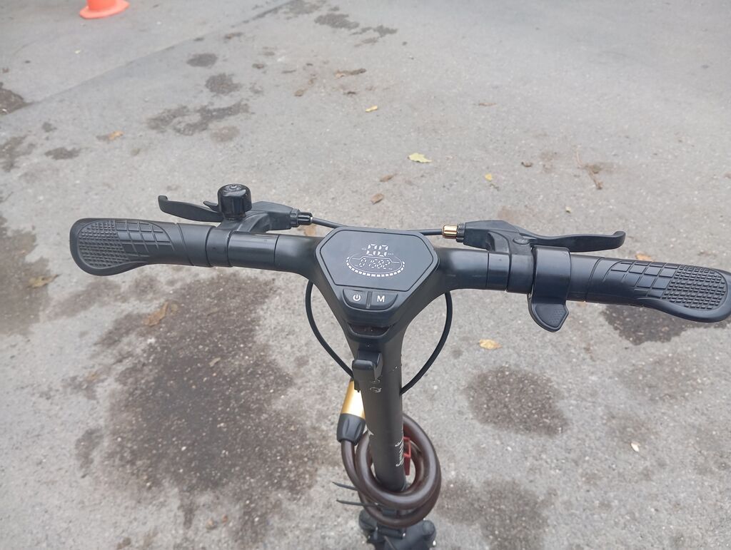 İşlənmiş Elektrik samokat 10", 751 - 1000 Vt, 26 - 35 km/s, Ünvandan götürmə, Ödənişli çatdırılma — Skuterlər, Bakı (5)
