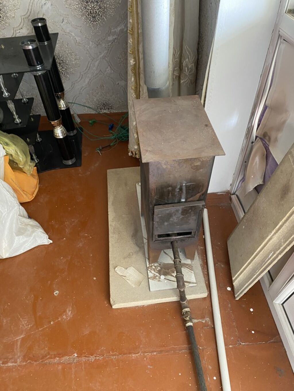 Metaldan hazırlanmış odun sobası - Korpus: qalın metal, kompakt — Kaminlər, Gəncə (2)