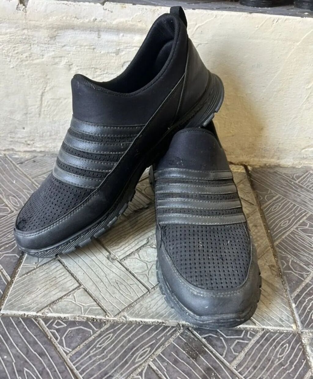 Qara rəngli slip-on kişi idman ayaqqabısı - Model: slip-on (bağsız) — Krossovkalar, Bakı (2)