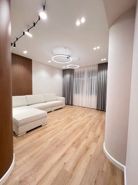 Satılır 3 otaqlı yeni tikili 82 m² — Bakı
