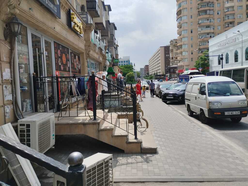 Satılır obyekt 138 m² — Əmlak, Bakı (2)