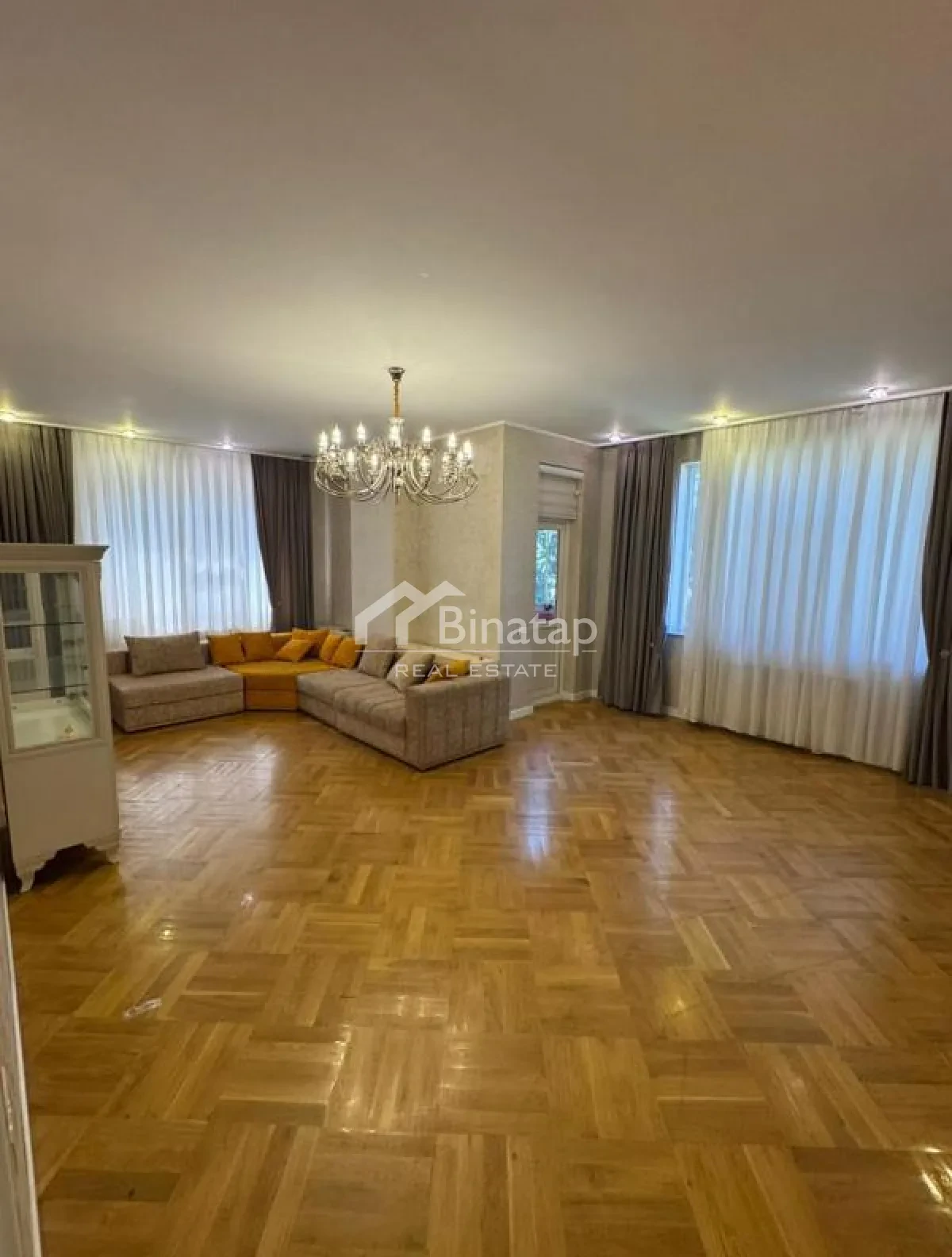 Satılır 3 otaqlı yeni tikili 135 m², Elmlər Akademiyası metrosu, Yasamal rayonu — Bakı