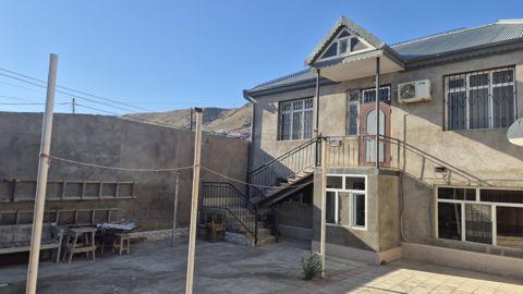 Satılır 6 otaqlı həyət evi/bağ evi 160 m² — 165 000 ₼ · Bakı · Ev, villa Satılır 6 otaqlı həyət evi/bağ evi 160 m² — Bakı