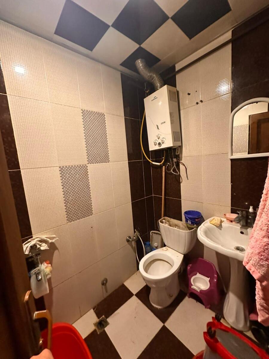 Satılır 1 otaqlı köhnə tikili 42 m² — Mənzil, Bakı (6)