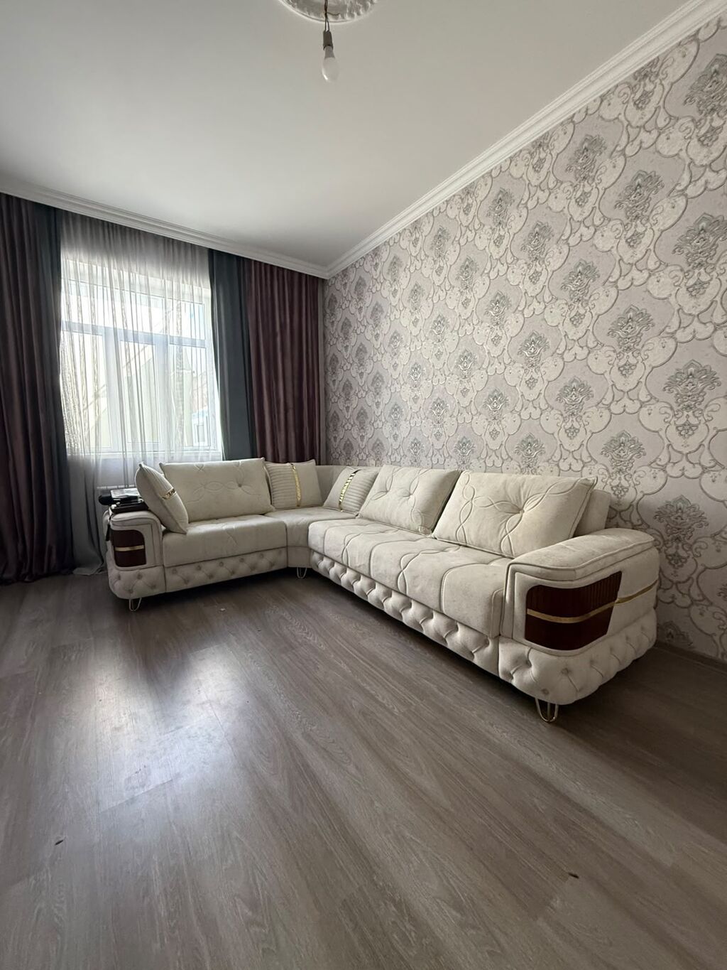 Künc divan, İşlənmiş, Açılan, Bazalı — Divanlər, Bakı
