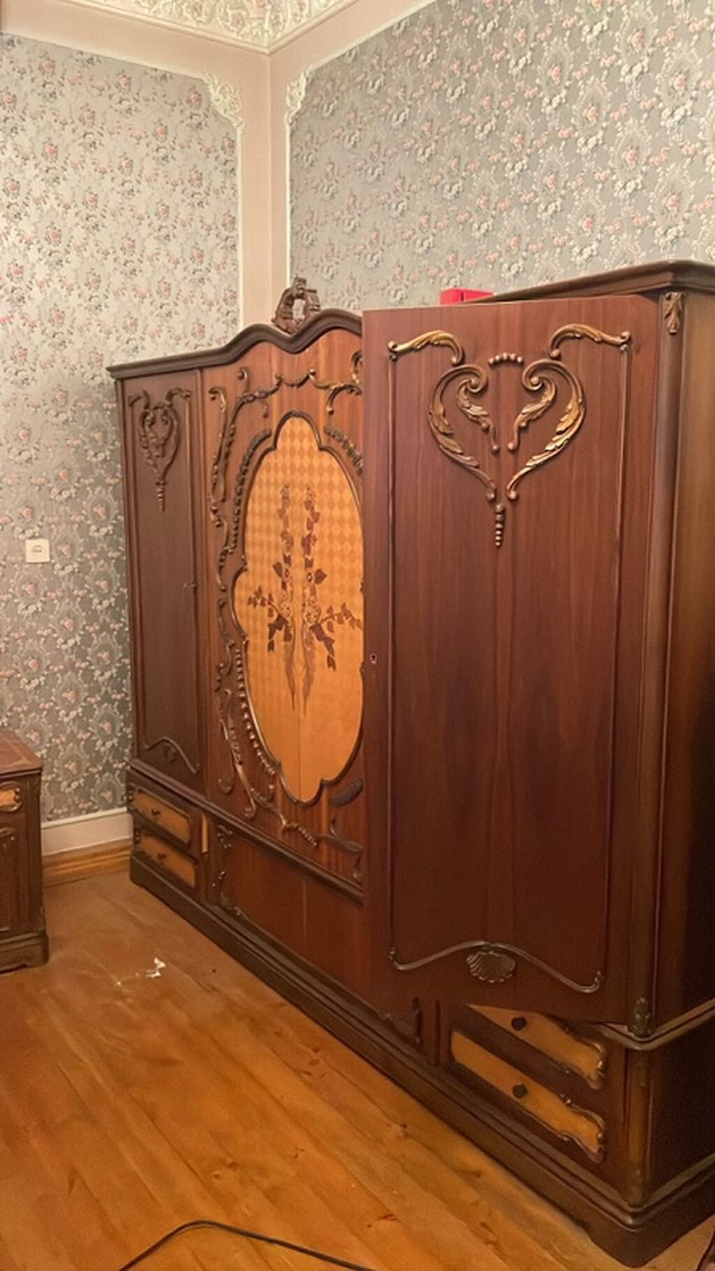 Klassik üslubda yataq otağı dəsti - Material: təbii ağacdan — Yataq otağı mobilya dəstləri, Xırdalan (2)