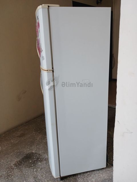İşlənmiş 2 qapılı LG Soyuducu Satılır, rəng - Ağ — 230 ₼ · Bakı · Mətbəx texnikası İşlənmiş 2 qapılı LG Soyuducu Satılır, rəng - Ağ — Bakı