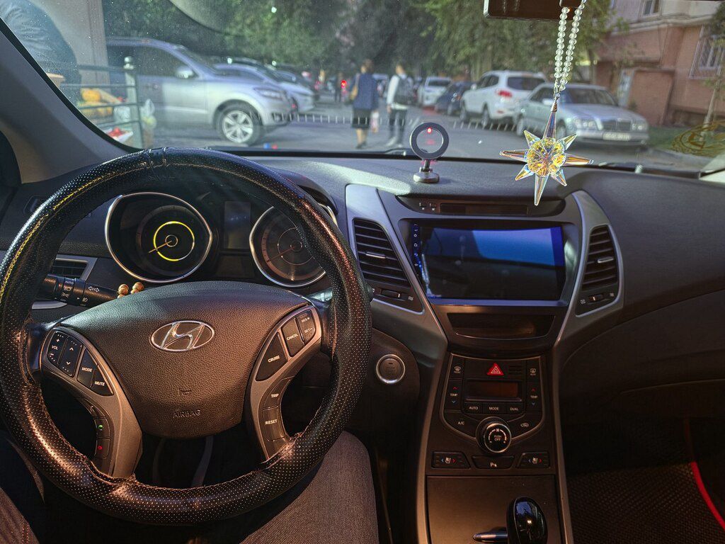 Hyundai Avante, 1.6 L, 2015 il, 252 000 km 77-ET-714 — Avtomobillər, Bakı (8)