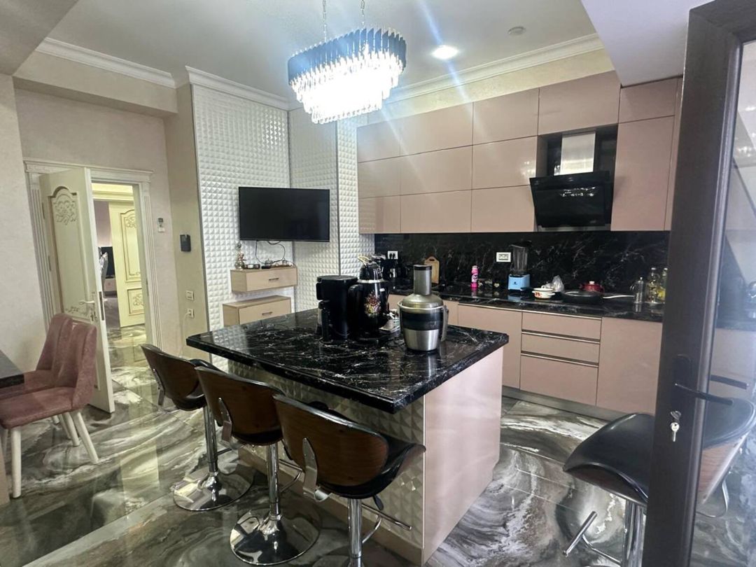 Satılır 5 otaqlı yeni tikili 220 m² — Mənzil, Bakı (10)