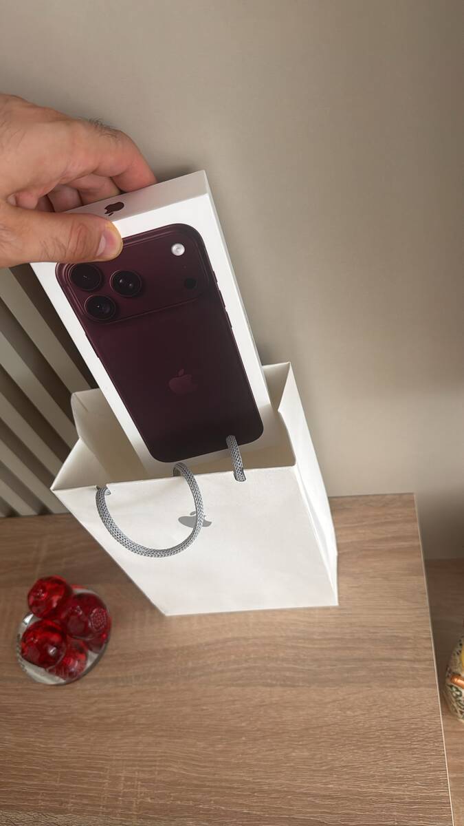 Apple iPhone 18 Pro Max Burgundy 512GB/12GB — Smartfonlar, Bakı (2)