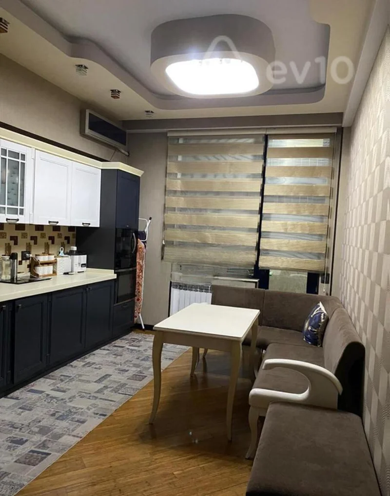 3 otaqlı mənzil, 155 m², Qələbə dairəsinin yaxınlığı — Mənzil, Bakı (6)