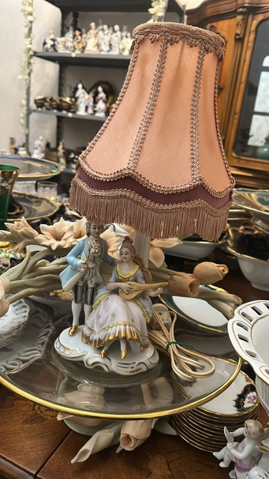 Vintage masa lampası – porselen fiqurlu - Klassik üslubda masa — Döşəmə və stol lambaları, Xırdalan