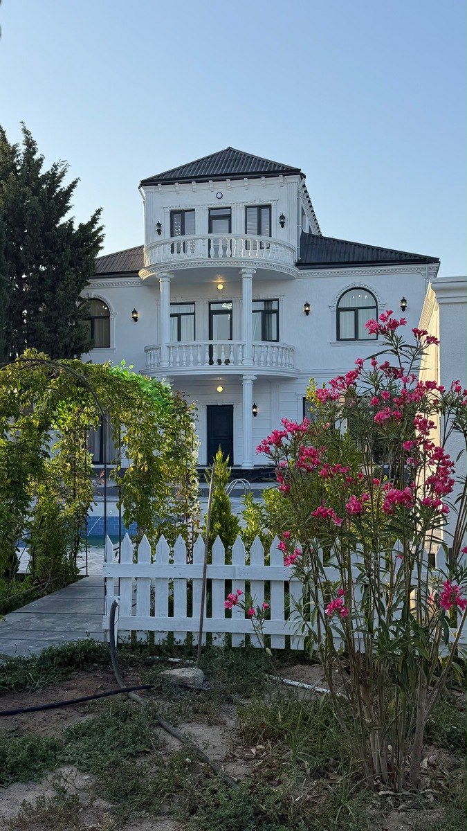 Satılır 6 otaqlı həyət evi/bağ evi 300 m² — Ev, villa, Bakı (3)