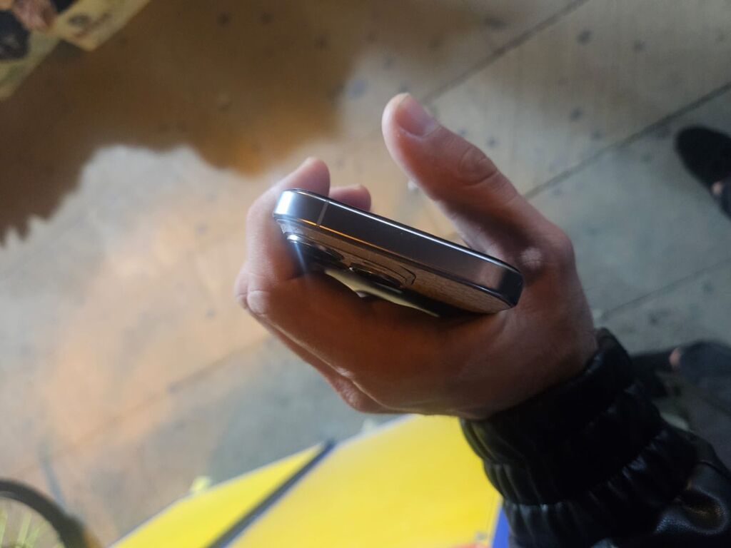 İphone 16 Pro Telefon Zavodur 95% Pil Salığı 301 Devir Sayı Tək Bir — Digər smartfonlar, Bakı (4)