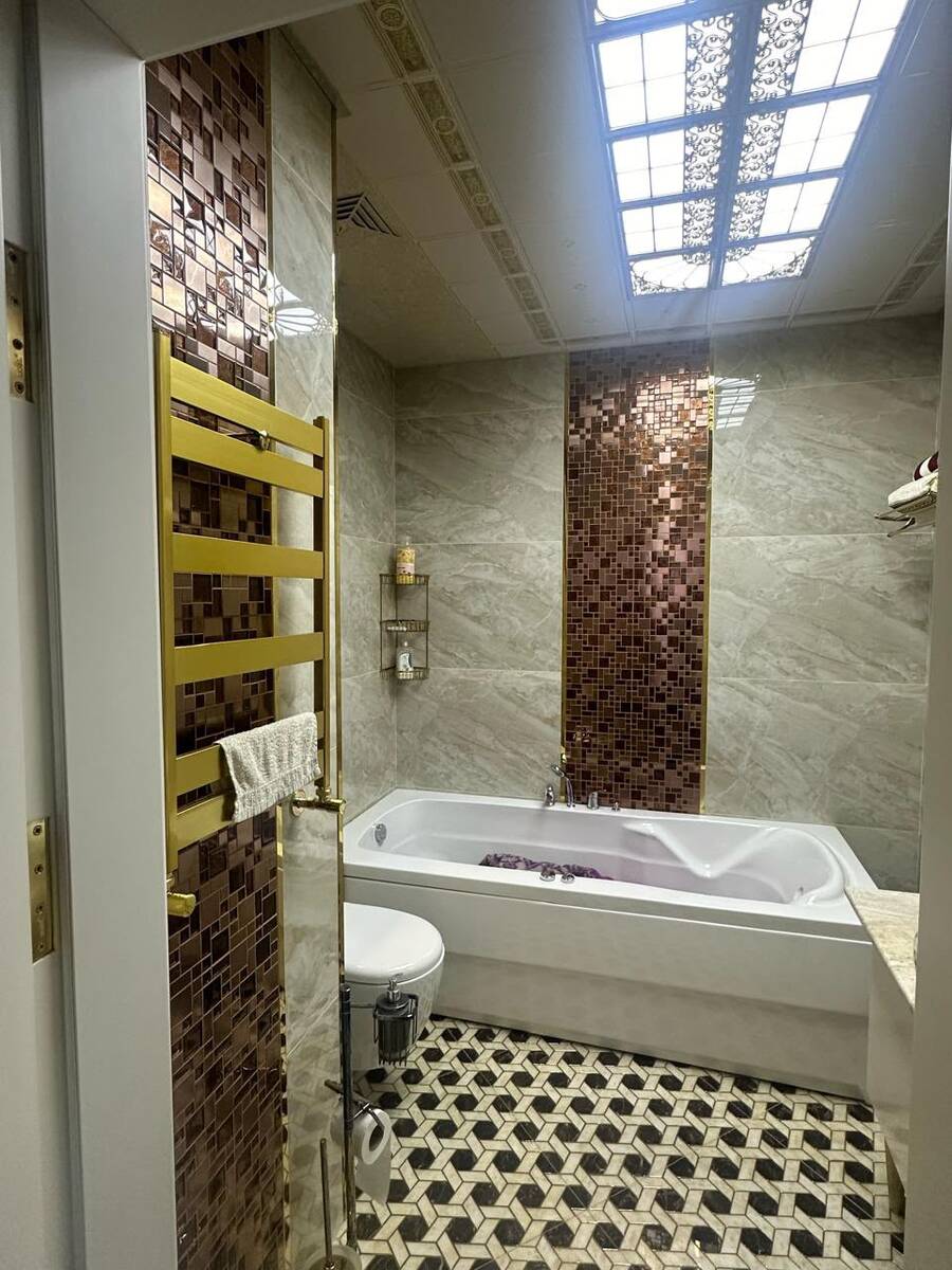 Satılır 5 otaqlı yeni tikili 220 m² — Mənzil, Bakı (8)