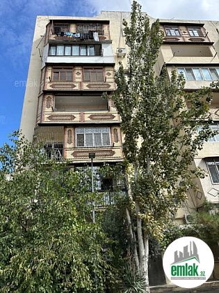 Satılır 3 otaqlı 85 m² köhnə tikili Şah İsmayıl Xətai m — Mənzil