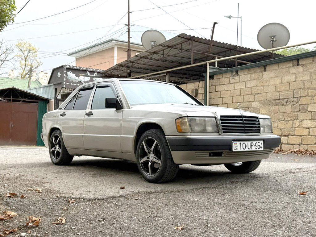Mercedes 190, 2.0 L, 1990 il, 120 000 km 10-UP-954 — Avtomobillər, Şamaxı (2)