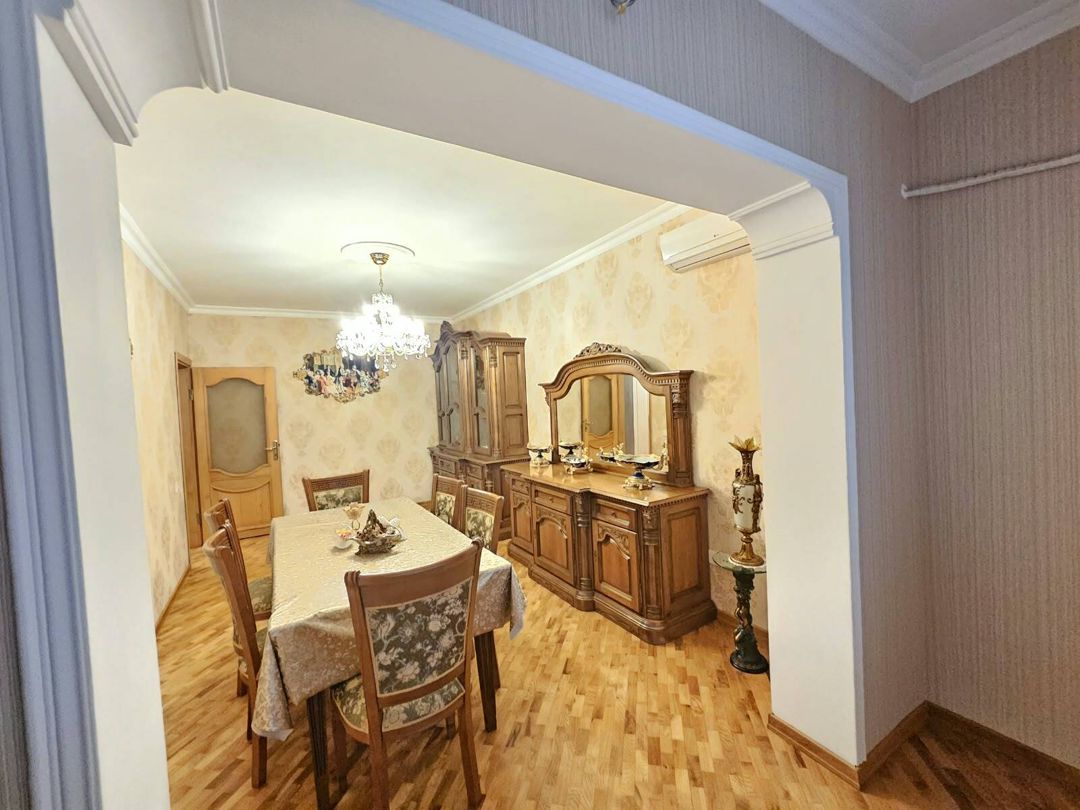 Satılır 4 otaqlı köhnə tikili 100 m² — Mənzil, Bakı (5)