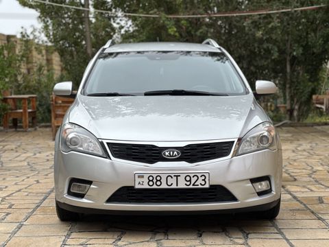 Kia Ceed SW, 1.6 L, 2010 il, 250 000 km — Bakı