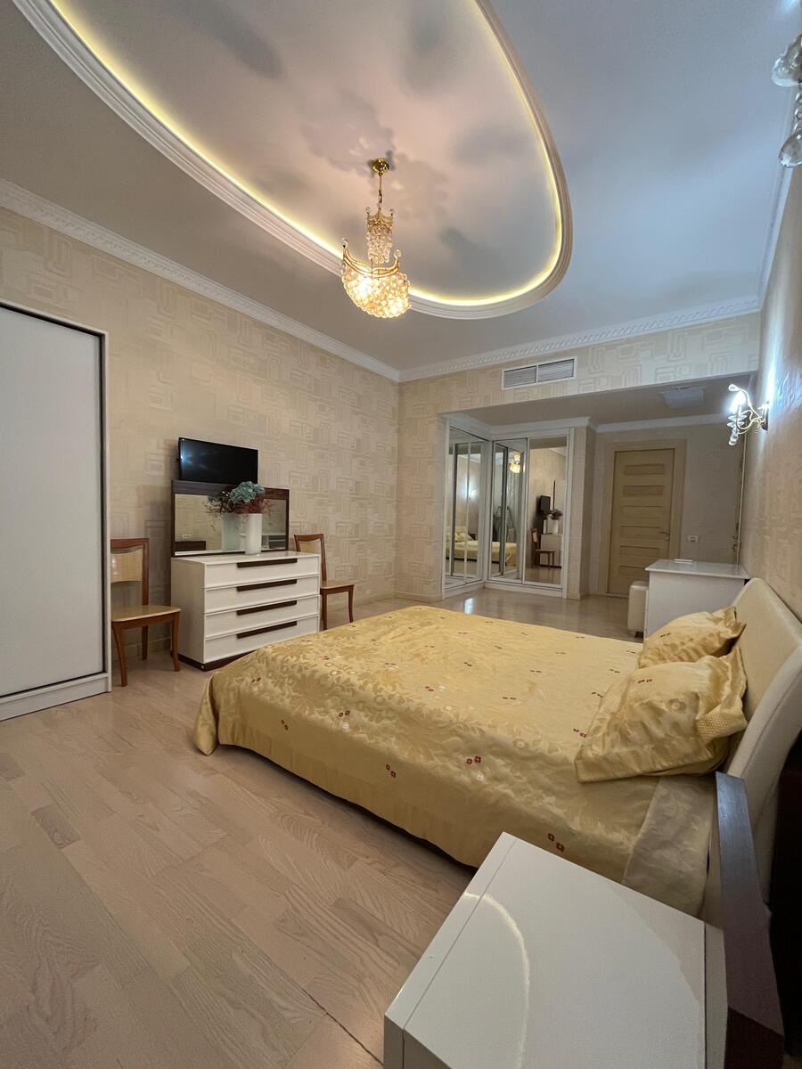 İcarəyə verilir 4 otaqlı yeni tikili 240 m² — Mənzil, Bakı (12)