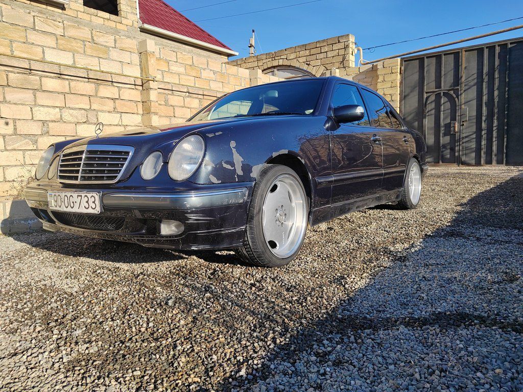 Mercedes E 320, 3.2 L, 2000 il, 556 856 km 90-OG-733 — Avtomobillər, Gəncə (4)
