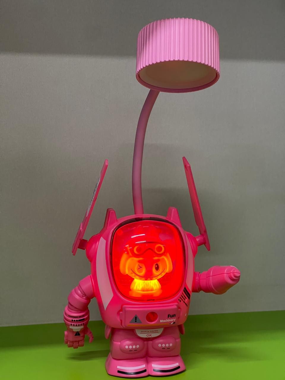 Uşaq lampası Robot, plastik, çəhrayı — Mallar, Bakı