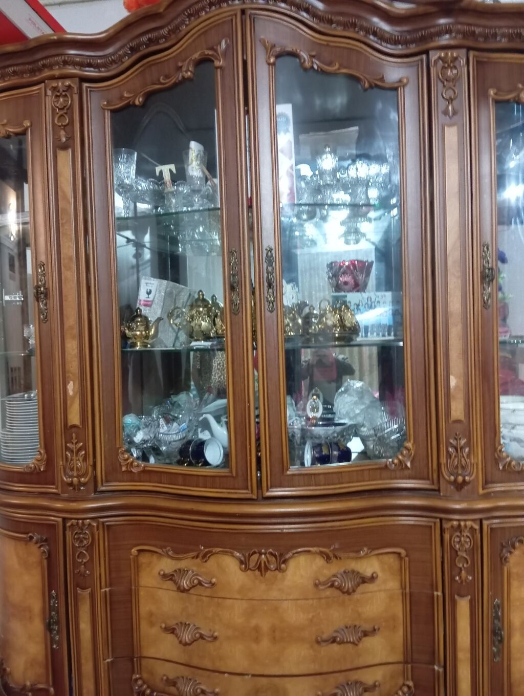 Klassik üslubda iri vitrinin-bufet - Material: taxta karkas, üzərində — Şkaflar, Biləsuvar (2)