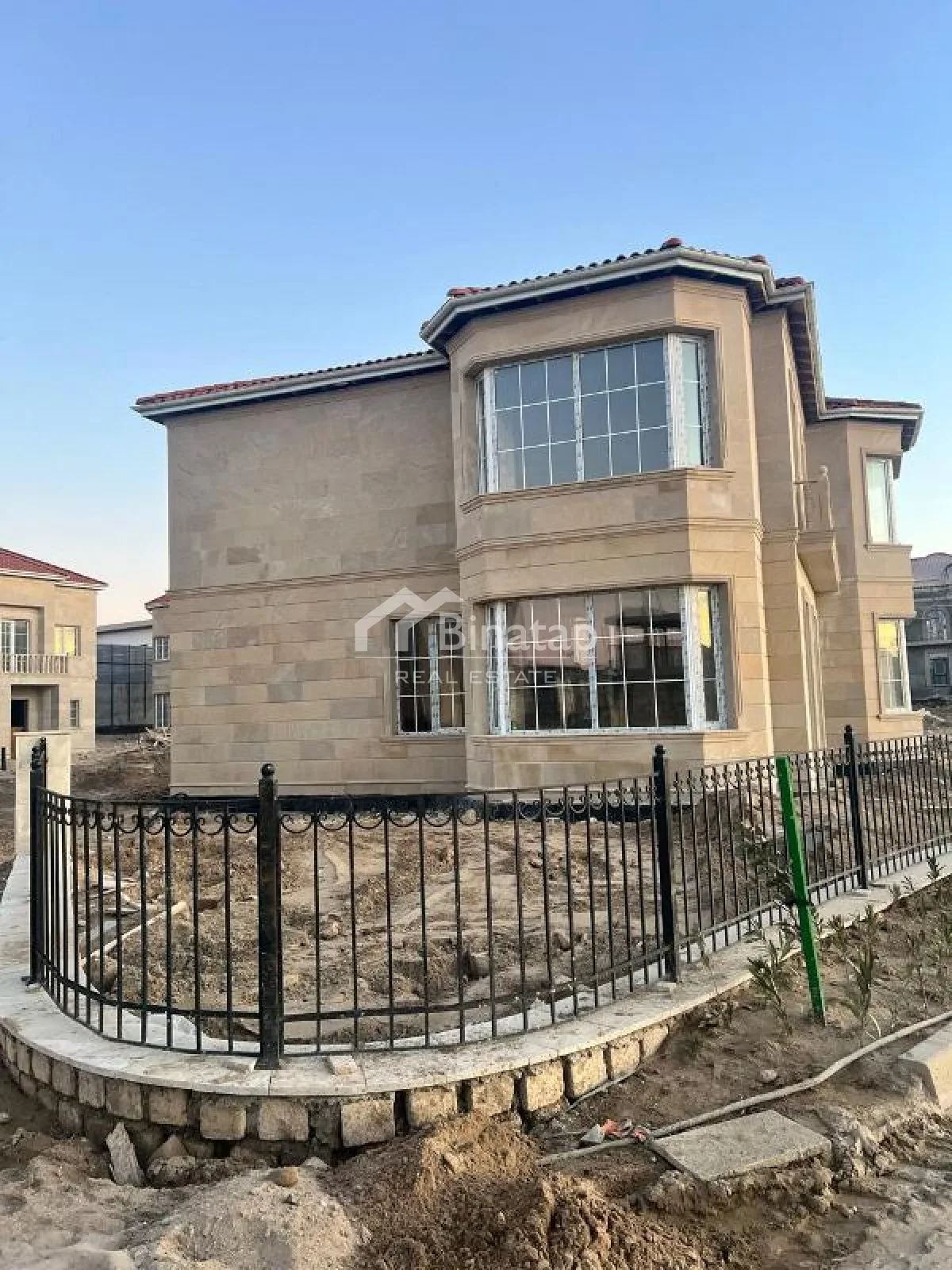 Satılır 5 otaqlı həyət evi / bağ evi 320 m², Sea Breeze qəsəbəsi, Sabunçu rayonu — Ev, villa, Bakı (3)