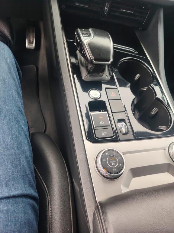Volkswagen Touareg, 4.1 L, 2018 il, 201 000 km — Avtomobillər, Bakı (12)
