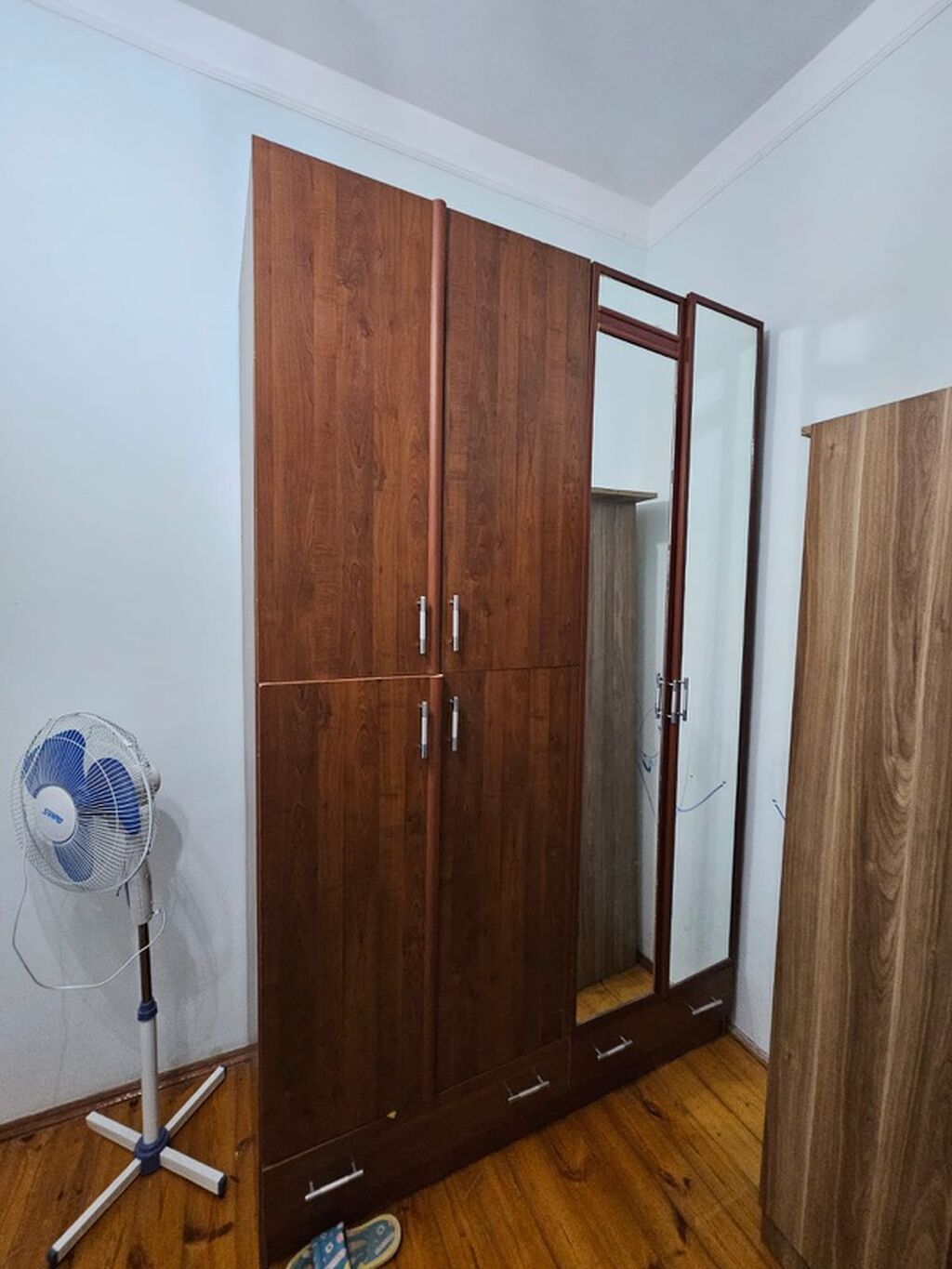 Yataq otağı üçün dolab dəsti - Material: ağac teksturalı laminat — Yataq otağı mobilya dəstləri, Bakı (2)