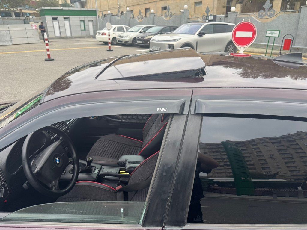 BMW 318, 1.8 L, 1994 il, 495 000 km 99-KB-467 — Avtomobillər, Bakı (10)
