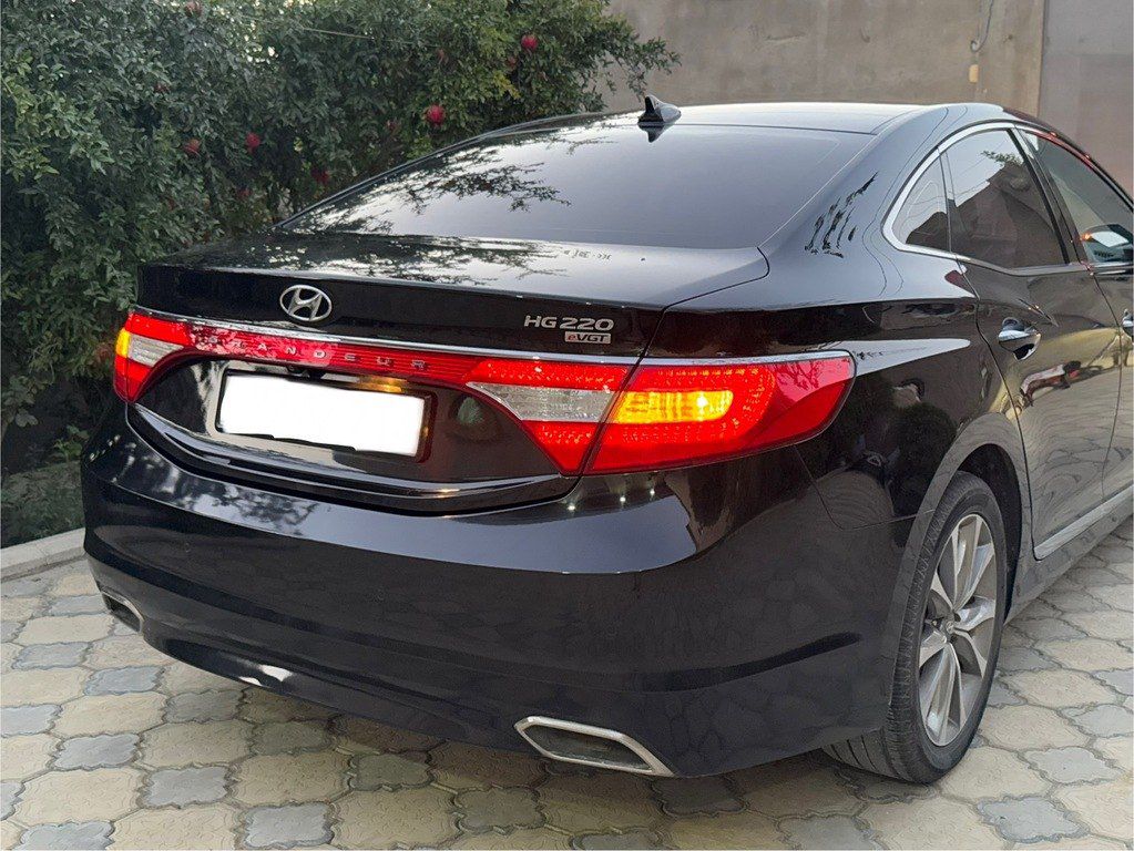 Hyundai Grandeur, 2.2 L, 2015 il, 215 000 km — Avtomobillər, Bakı (2)
