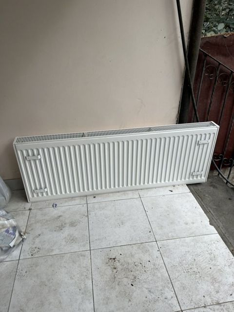 2 ədəd Panel radiator – iki tərəfli konveksiya tipli, ağ rəng.140 sm — 80 ₼ · Bakı · Radiatorlar 2 ədəd Panel radiator – iki tərəfli konveksiya tipli, ağ rəng.140 sm — Bakı