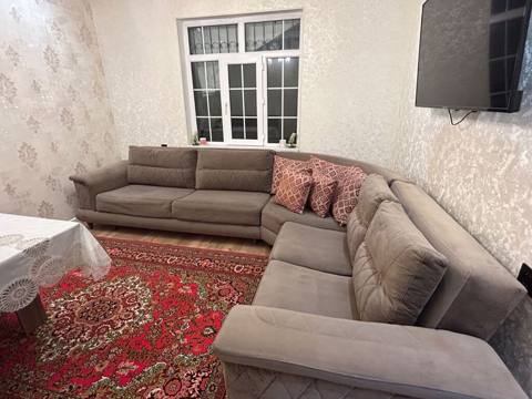 Künc divan satılır. Qiymət 450 azn. Embawooddan alınıb, Açılır ölçüsü — 450 ₼ · Баку, Nərimanov · Divanlər Künc divan satılır. Qiymət 450 azn. Embawooddan alınıb, Açılır ölçüsü — Баку