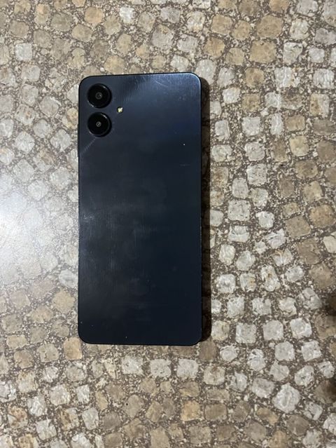 İki kameralı smartfon - Rəng: Qara - Arxa panel: İki ayrı dairəvi — 95 ₼ · Bakı · Digər smartfonlar İki kameralı smartfon - Rəng: Qara - Arxa panel: İki ayrı dairəvi — Bakı