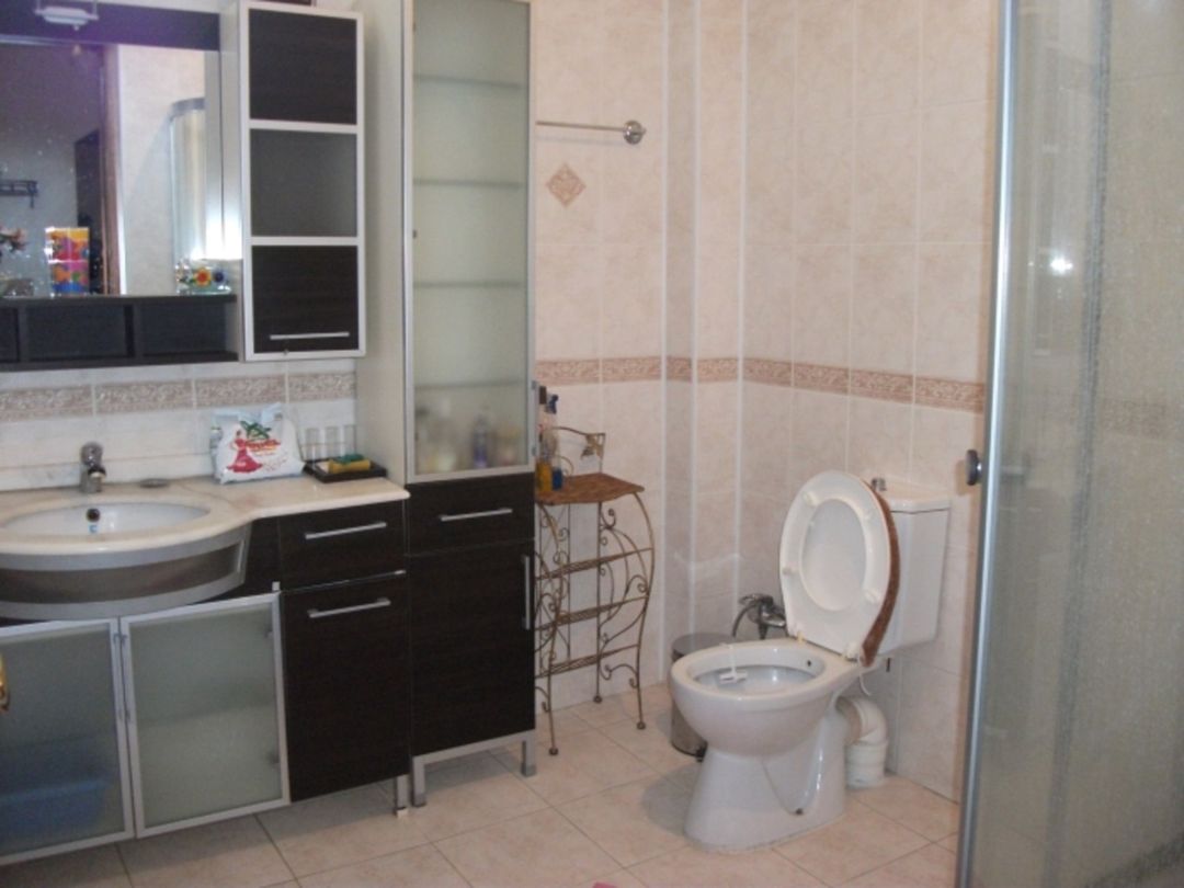 Satılır 5 otaqlı köhnə tikili 200 m² — Mənzil, Bakı (10)