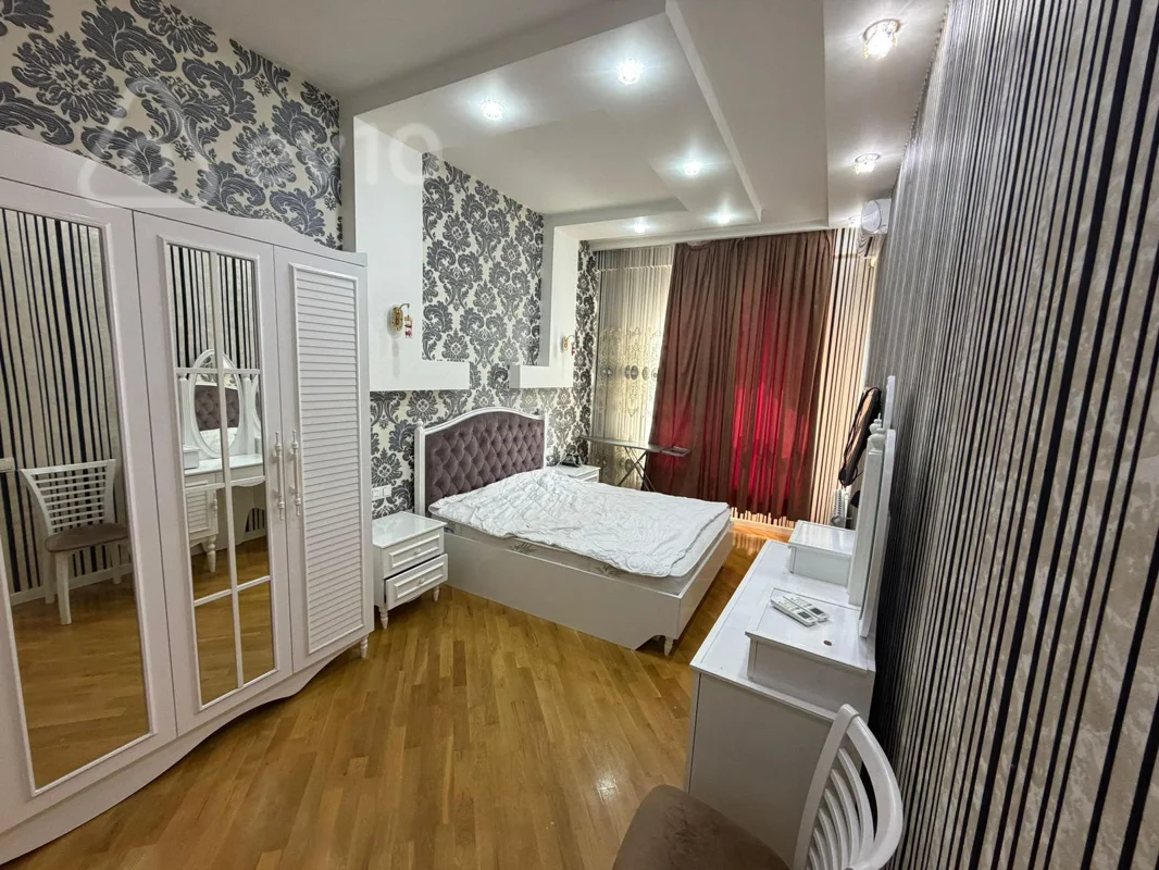 2 otaqlı mənzil, 96 m², Faiq Yusifov küçəsi — kirayə — 1 300 ₼ · Bakı · Mənzil 2 otaqlı mənzil, 96 m², Faiq Yusifov küçəsi — kirayə — Bakı
