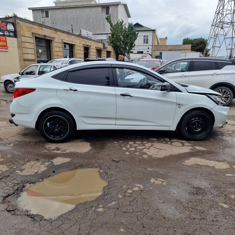 Hyundai Accent, 1.6 L, 2013 il, 186 245 km — Avtomobillər, Bakı (6)