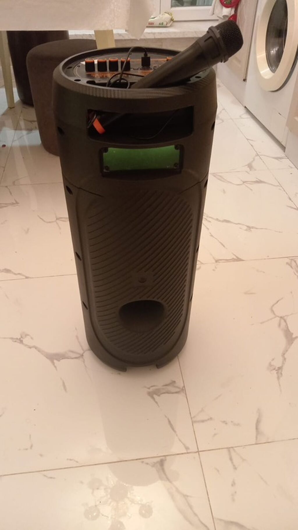Kakusiga KK-8205 simsiz akustik kolon və mikrofon seti - Model — Dinamiklər və akustik sistemlər, Digah (2)