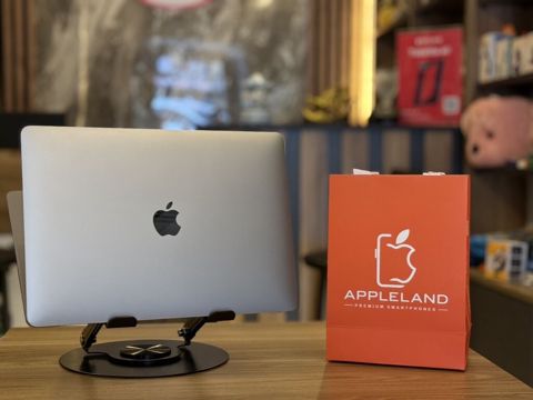 Model: Macbook Pro 13 Prosessor: İ5 Daxili yaddaş: 256GB SSD — 650 ₼ · Bakı · Apple Macbook Model: Macbook Pro 13 Prosessor: İ5 Daxili yaddaş: 256GB SSD — Bakı