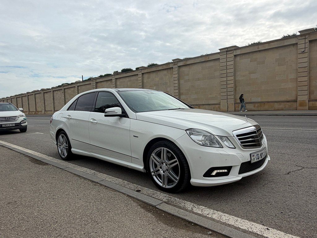 Mercedes E 350, 3.0 L, 2010 il, 253 000 km — Avtomobillər, Bakı (3)