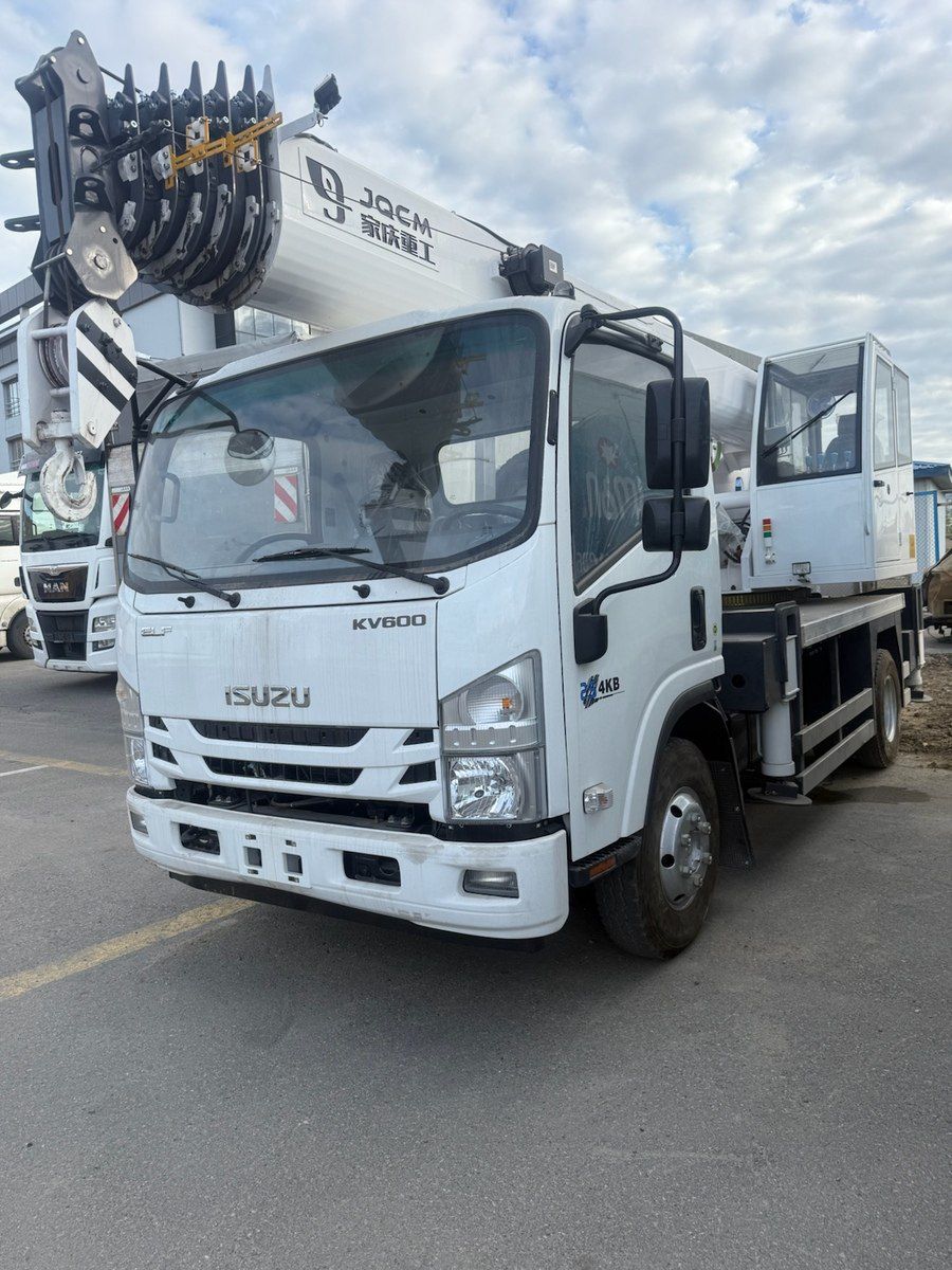 Avtokran "Isuzu", 2025 il — İnşaat texnikası, Bakı (2)