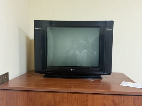 LG kineskop televizor - Brend/model: LG CRT (kineskop) TV - Ekran — Masazır