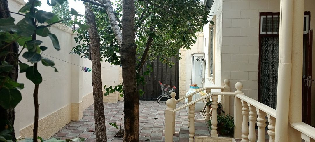 Satılır 4 otaqlı həyət evi/bağ evi 130 m² — Ev, villa, Bakı (11)