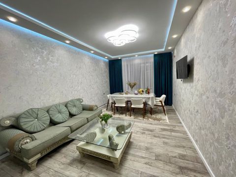 Telebe qiz otaq yoldasi axtarilir. 2 qiz qalir. 1 nefer lazimdir — Bakı