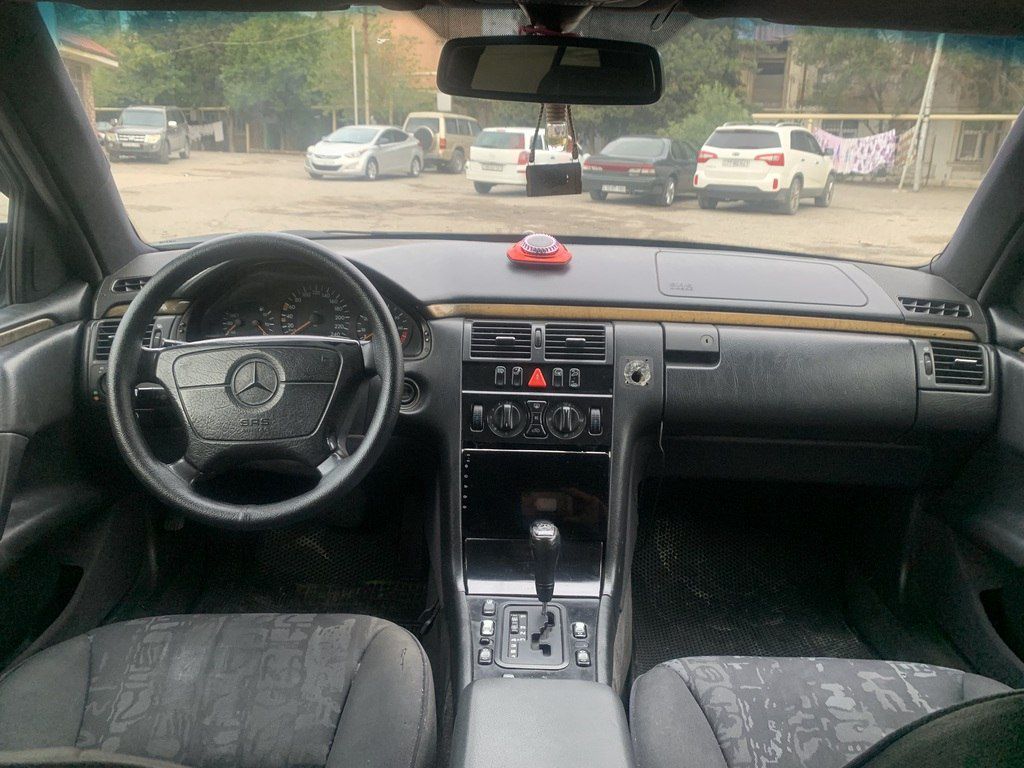 Mercedes E 200, 2.0 L, 1997 il, 326 000 km — Avtomobillər, Bakı (5)