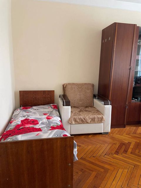 İcarəyə verilir 2 otaqlı köhnə tikili 45 m² — Bakı