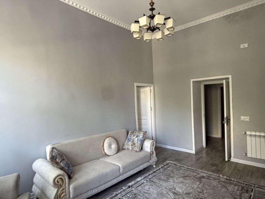 Satılır 4 otaqlı köhnə tikili 125 m² — Mənzil, Bakı (3)